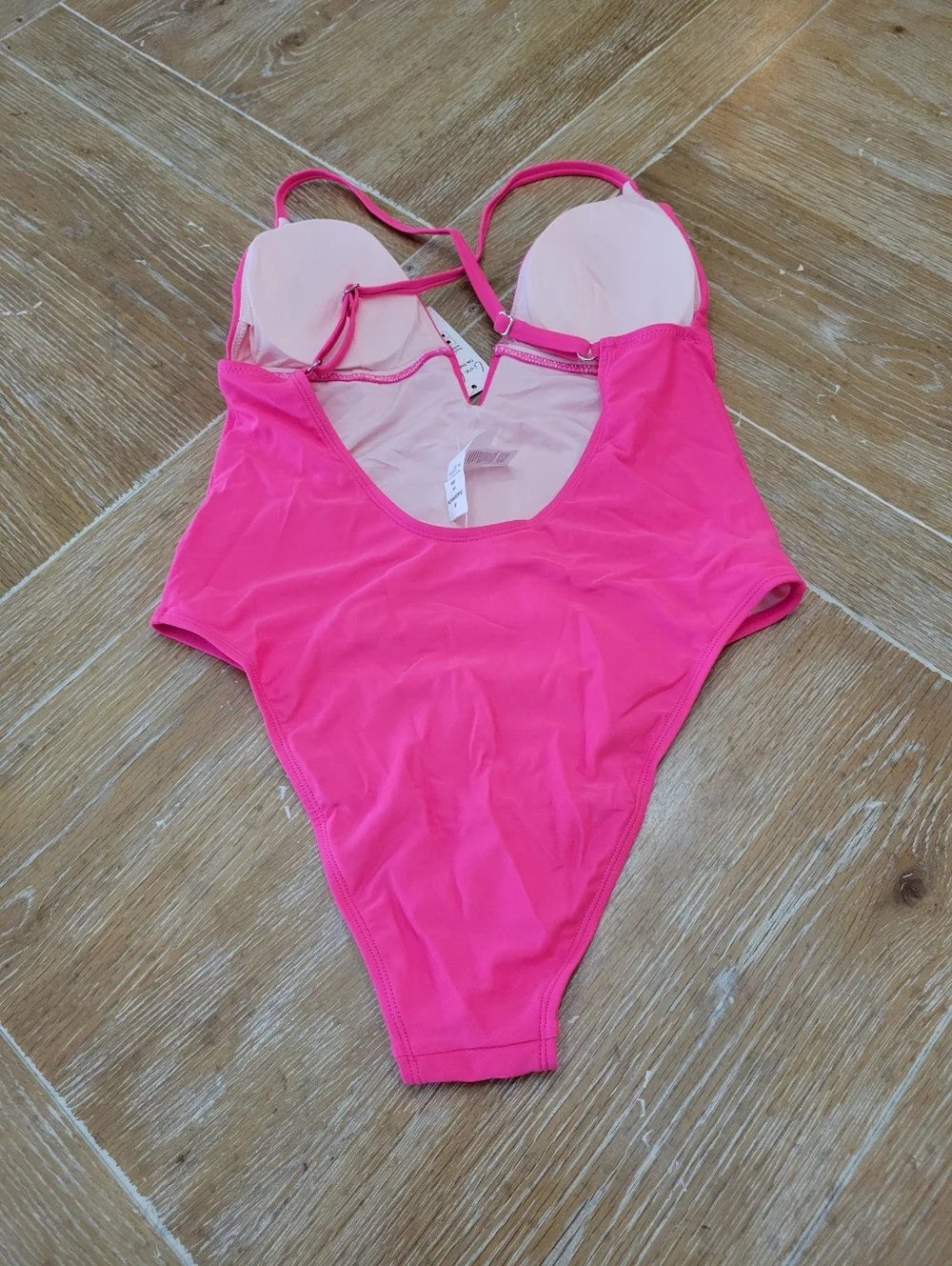 Cupshe Women's V Neckline Swimsuit In Pink Size Medium NWT